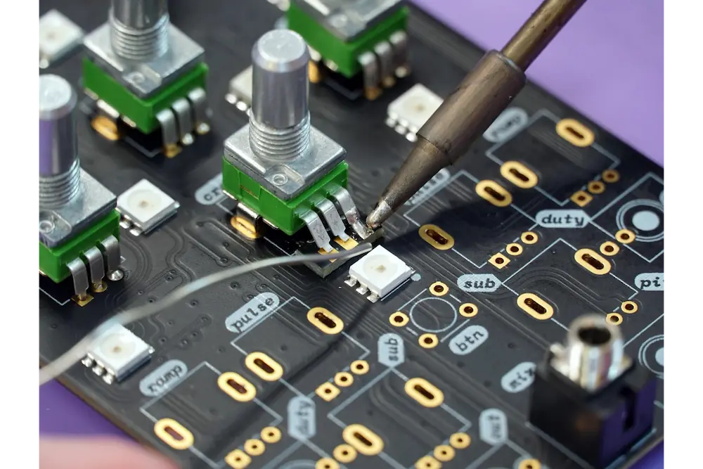 Soldering Electronics by https://pixabay.com/users/theaflowers-35041082/?utm_source=link-attribution&utm_medium=referral&utm_campaign=image&utm_content=7897827